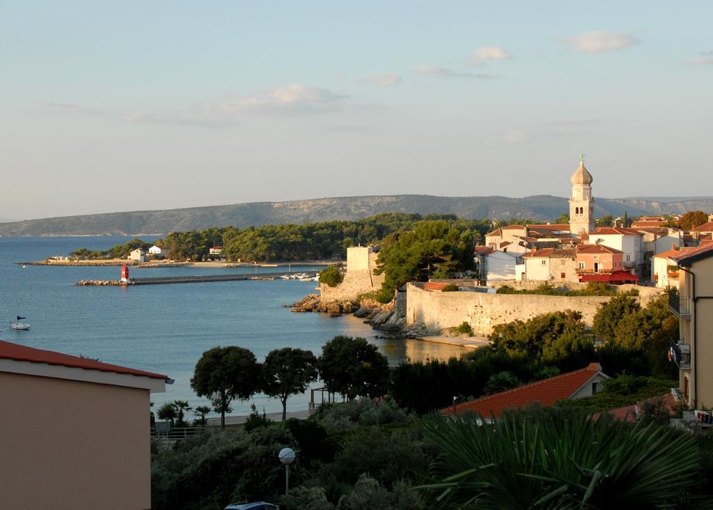 Apartment Tomic Krk Krk Town Kültér fotó